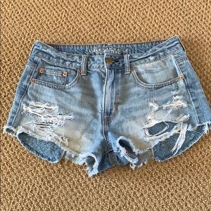 American Eagle High-Rise Festival shorts